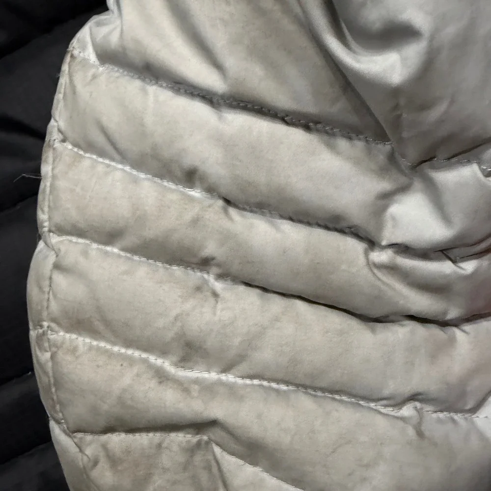 The North Face Reversible 550 Down Puffer Jacket Boys XL 18/20 Black Grey Blue